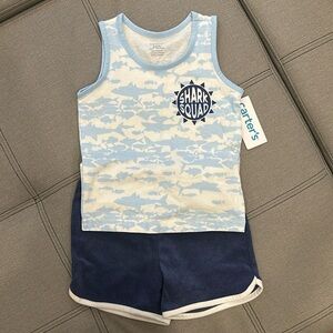 🌲 NWT tank top and short set, sharks
